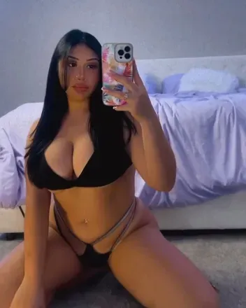 OnlyFans cuenta juicyylucyy77 avatar 1