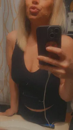 OnlyFans cuenta danielle1010 avatar 1