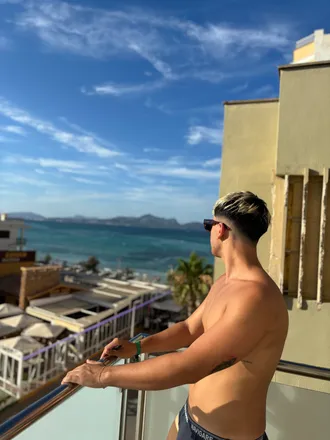 OnlyFans cuenta tonypole99 header 2