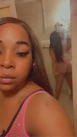 OnlyFans cuenta brownsugaarrose_24 avatar 1