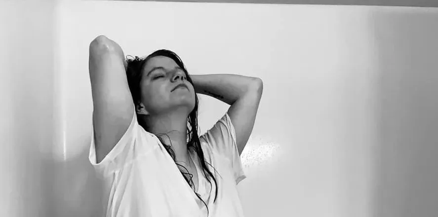 OnlyFans cuenta char_rose header 2