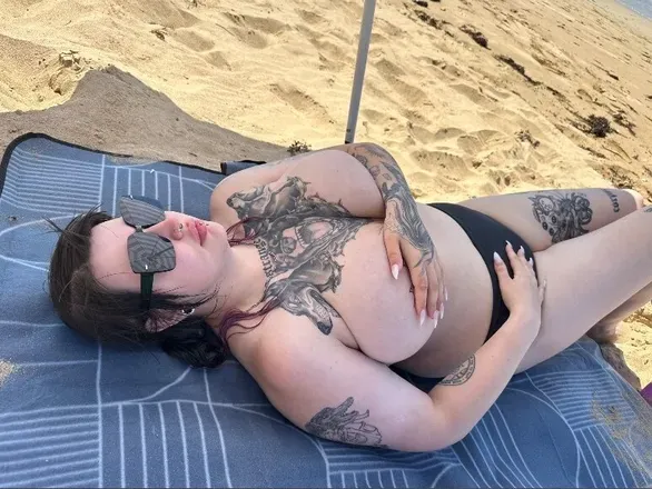 OnlyFans cuenta sparklesuicide header 2