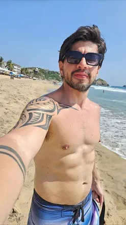 OnlyFans account  capialien avatar 1