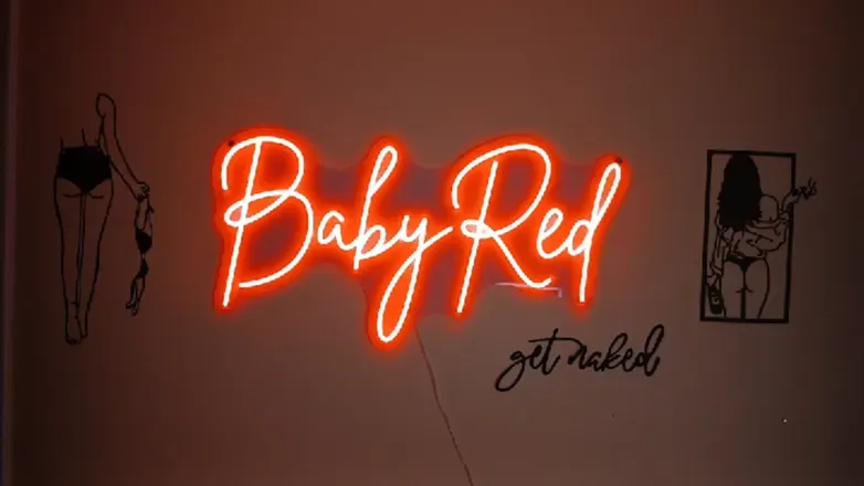 OnlyFans cuenta babyred26 header 2