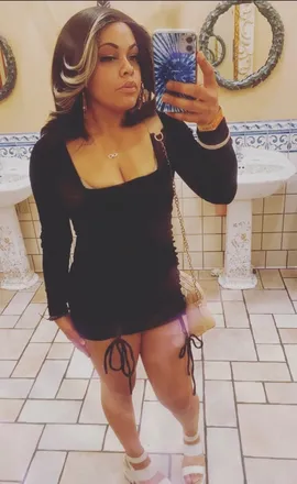 OnlyFans cuenta prettytiinngg header 2