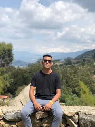 OnlyFans cuenta u228070830 header 2