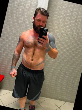 OnlyFans account  ryanbagley1988 avatar 1