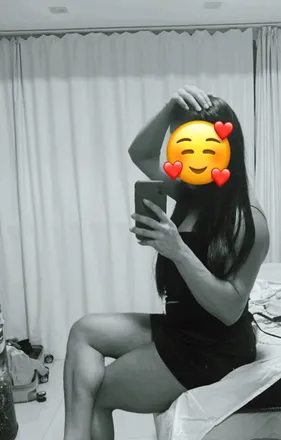 OnlyFans cuenta laurenzinhaf header 2