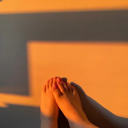 OnlyFans cuenta blueberriefeet header 2
