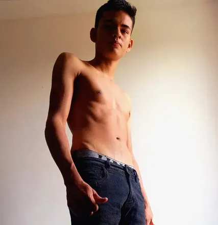 OnlyFans cuenta sebasleon01 header 2