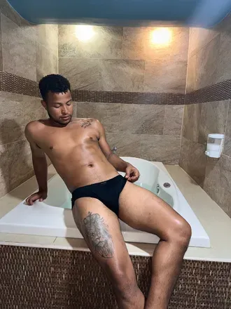 OnlyFans account  guillexxx1 avatar 1