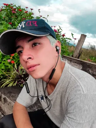 OnlyFans cuenta alejo1.0 avatar 1