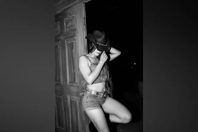 OnlyFans cuenta lovelymysterylady header 2