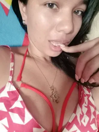 OnlyFans cuenta canelaamarga header 2