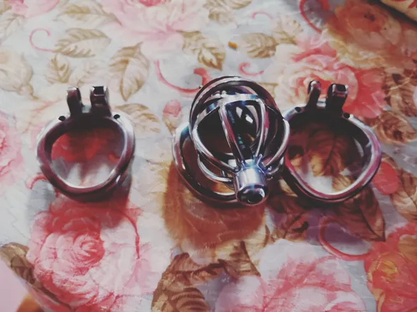 OnlyFans cuenta chastity_cnx header 2