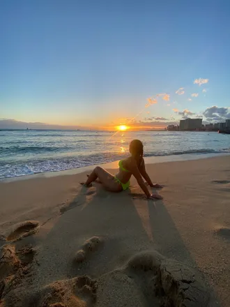 OnlyFans cuenta yummyhanna header 2