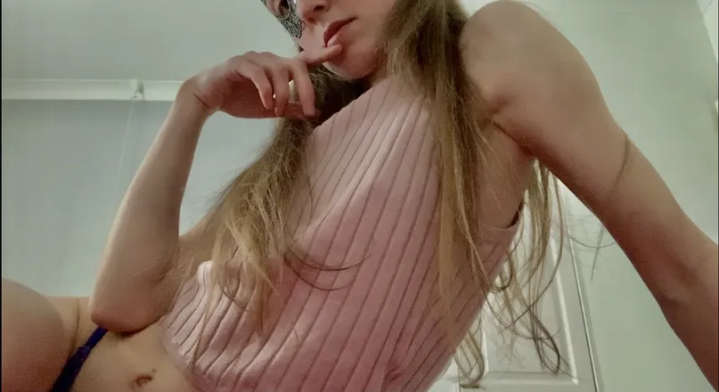OnlyFans account  lilyxlittle header 2