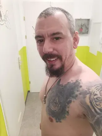 OnlyFans cuenta rene20031 avatar 1
