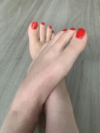 OnlyFans cuenta nadiafoxxfeet avatar 1