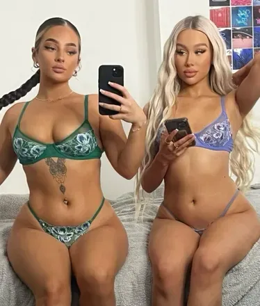 OnlyFans account  prettyfeetbaby_2 avatar 1