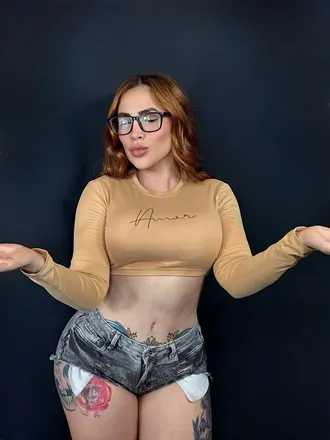 OnlyFans account  belenlaroja header 2