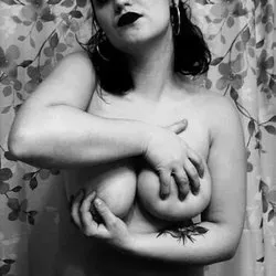 OnlyFans account  biwitnessnudes avatar 1