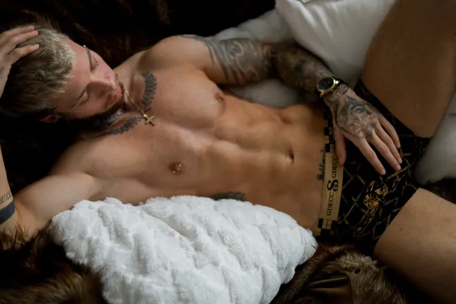OnlyFans cuenta atlasalexander header 2
