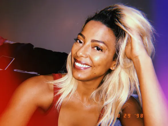 OnlyFans cuenta og_honeyred header 2