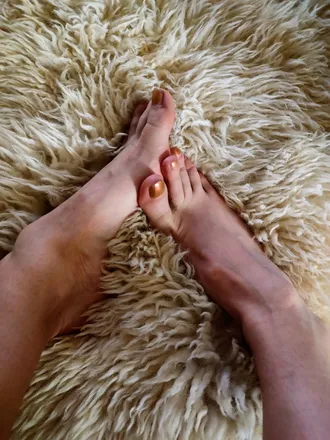 OnlyFans account  soles_2_toes header 2