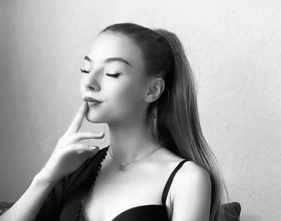 OnlyFans cuenta delicate_roses avatar 1