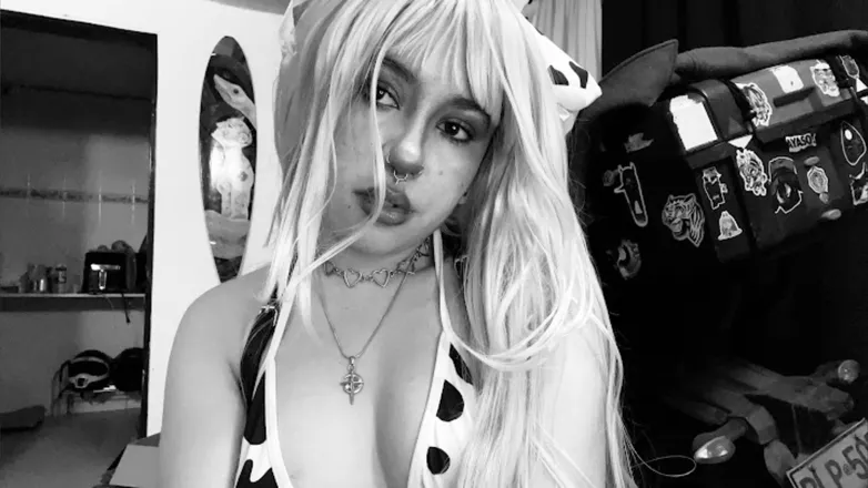 OnlyFans cuenta aomi1 header 2