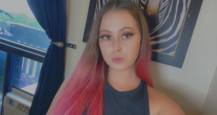 OnlyFans cuenta leahsmithxo header 2