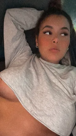 OnlyFans cuenta riio23 header 2
