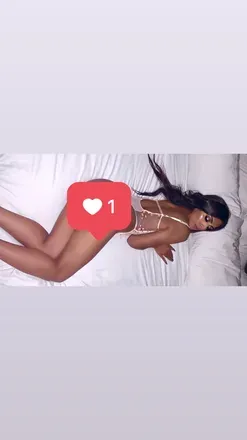 OnlyFans cuenta yasmeen94 header 2