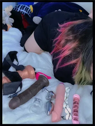 OnlyFans account  anntheturtle header 1