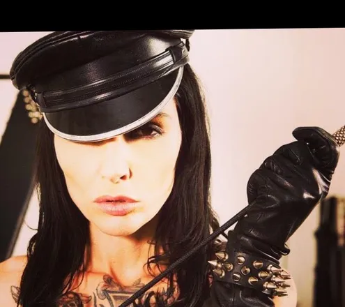 OnlyFans account  simonekross header 2