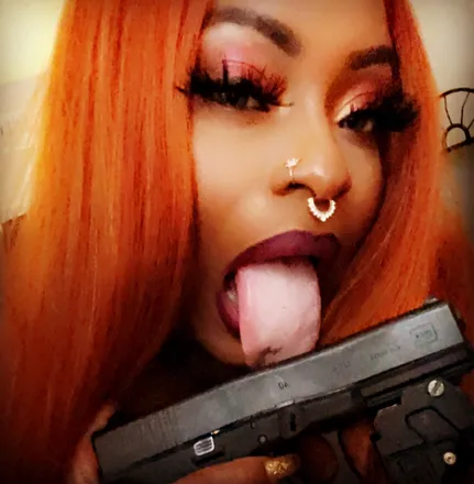 OnlyFans cuenta billiondolla_lips header 2