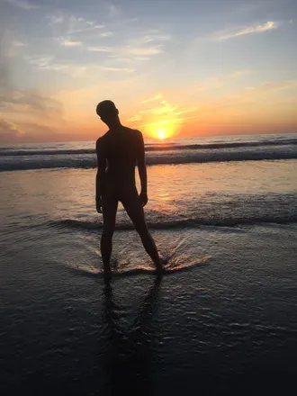 OnlyFans cuenta themorerisqueone header 2