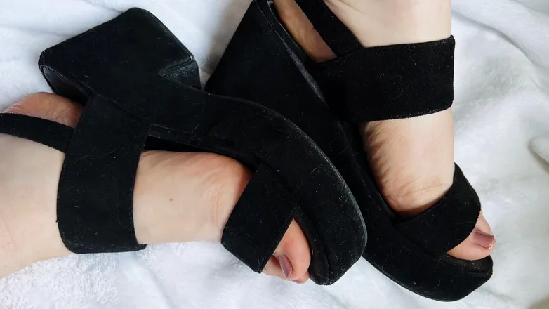 OnlyFans cuenta cloes.toes header 2
