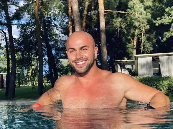 OnlyFans account  boy_boy header 2