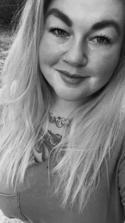 OnlyFans cuenta thicblondhippybabe avatar 1