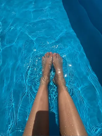 OnlyFans cuenta pinkpetitefeet2 header 2