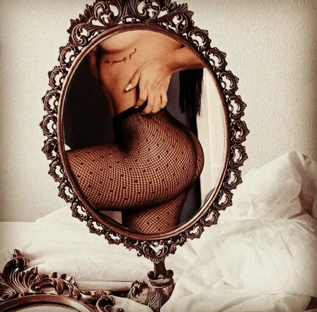 OnlyFans cuenta valentinamosquera1 header 2