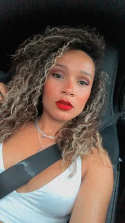 OnlyFans cuenta monique90 header 2