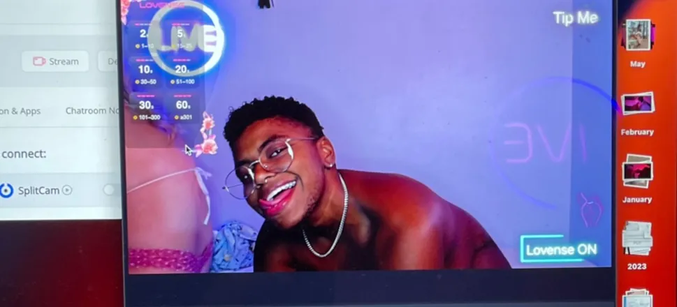 OnlyFans cuenta kamzcam header 2