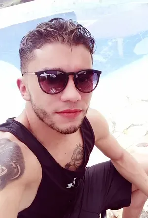 OnlyFans account  andyglamm avatar 1