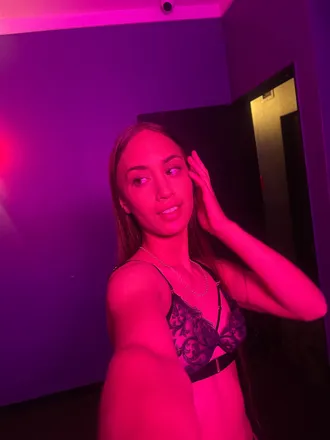OnlyFans cuenta naughtytii avatar 1