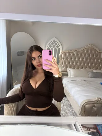 OnlyFans cuenta nevaehbih header 2