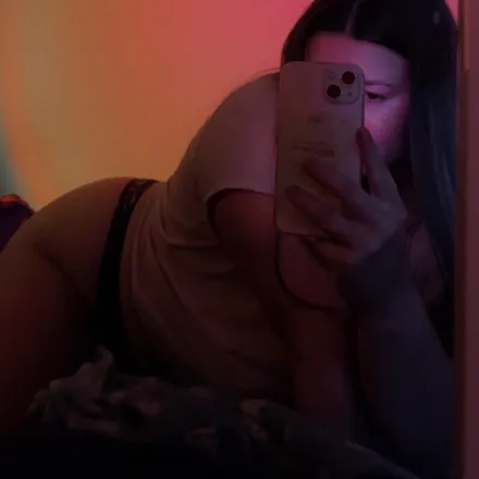 OnlyFans cuenta sophie2510 header 2