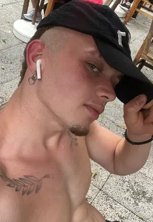 OnlyFans account  markiiny avatar 1